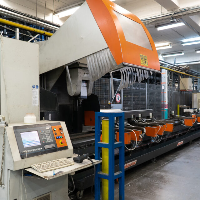 Used Elumatec SBZ 150  (5 Axis) for aluminium