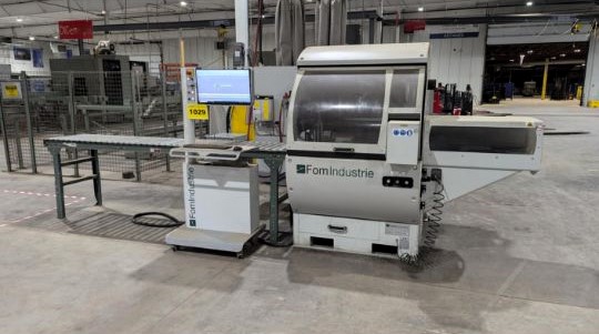 Used Mirage 600 | Single Head Saw with 600mm Blade & Conveyor - FOM Industrie