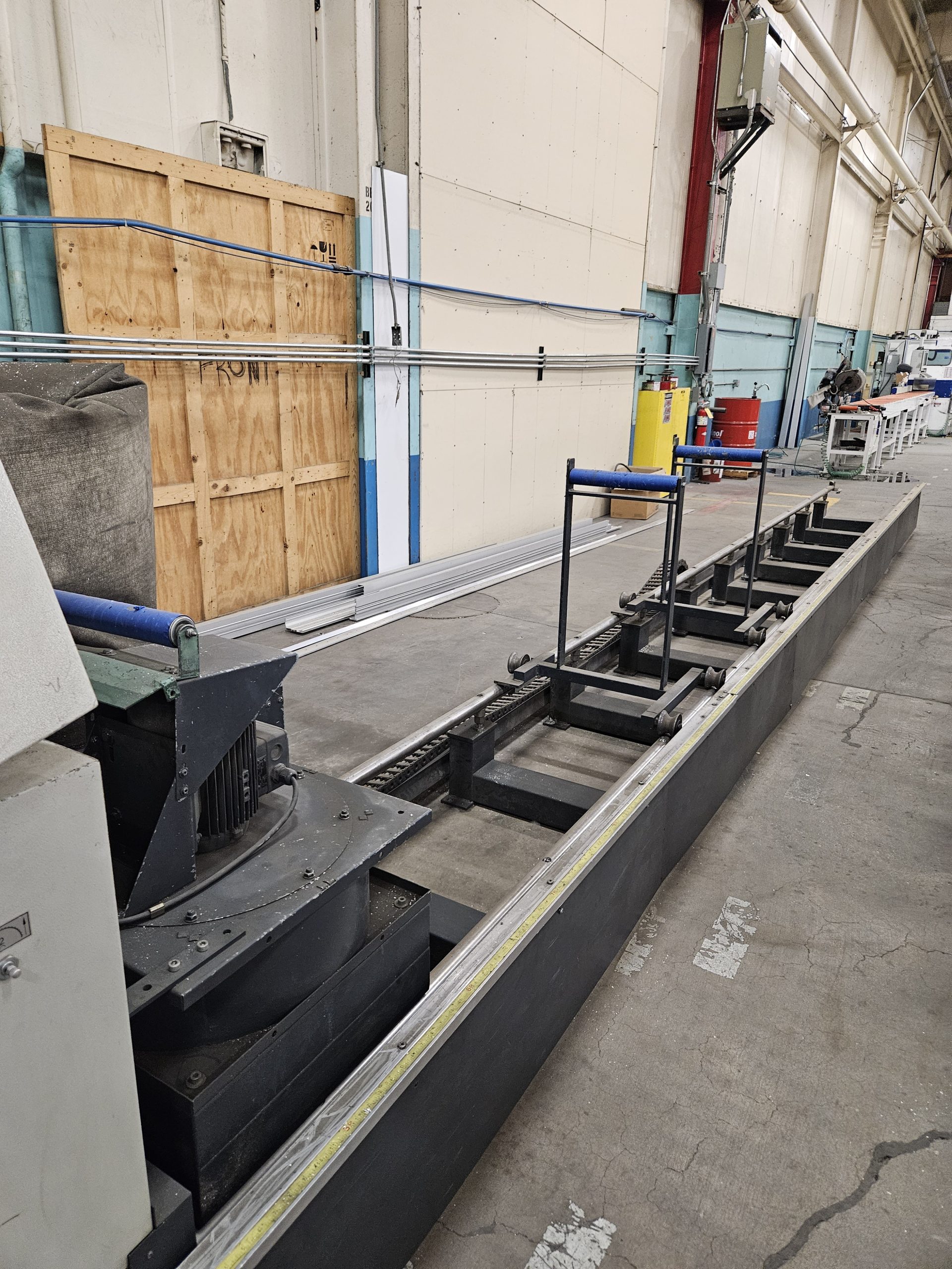 Elumatec DG 244 - Double Mitre Saw High-Performance Sawing Machine for Precision Cutting | Industrial Solutions